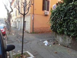 Rifiuti a piazza Crispi