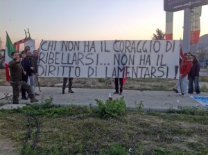 La protesta al casello di Orte