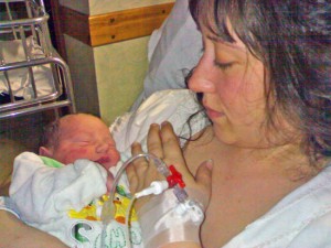 Il piccolo Francesco con la mamma 