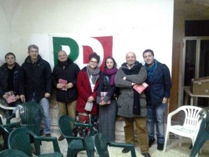 Un gruppo di giovani Pd a sostegno di Cuperlo
