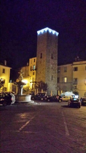 La torre di Piazza del Gesù