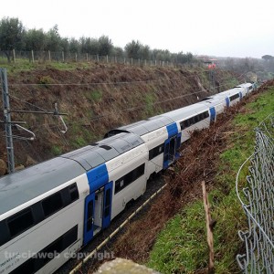>Il treno deragliato a Tobia - Foto inviata da Andrea Baccello