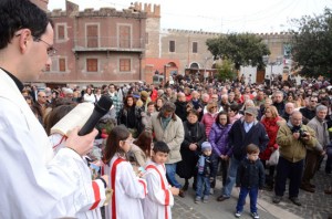 La manifestazione in piazza per Sant'Antonio abate