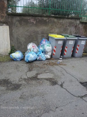 Rifiuti al Pilastro