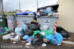 Emergenza rifiuti - Isola di prossimità strada Montepizzo - Strada Cuculo