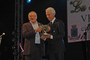 Arnoldo Foà e Sandrino Aquilani in una foto del 2004