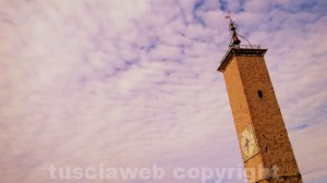 La torre di piazza del Comune a Viterbo 