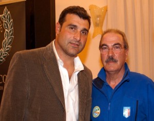 Franco Cencioni con il portiere Angelo Peruzzi