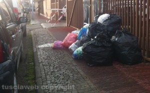 I rifiuti i viale Romiti