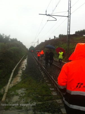 Il treno deragliato tra Tobia e Tre Croci