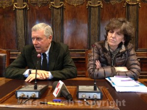 Il sindaco Leonardo Michelini e l'assessore Raffaela Saraconi