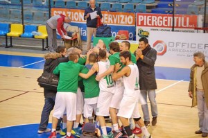 La Fortitudo festeggia la vittoria