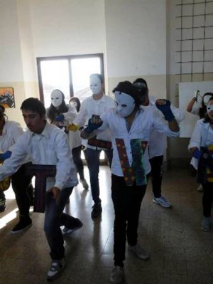 Il flash mob degli studenti del Midossi