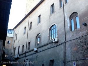Palazzo comunale in via dei Calabresi