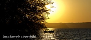 Il tramonto sul lago di Montefiascone