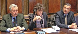 Il sindaco Michelini, l'assessora Saraconi e il dirigente Dello Vicario