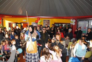 La Befana tra i bambini