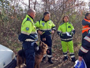 L'esercitazione con l'unità cinofila