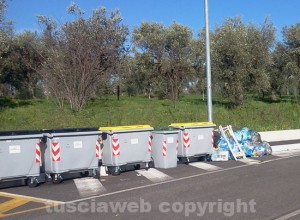 La plastica non ritirata a ponte dell'Elce 
