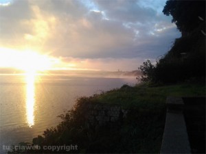 L'alba sul lago di Marta 