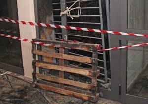La scuola d'infanzia Naturilandia distrutta dalle fiamme