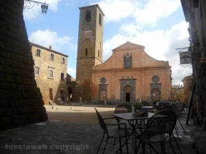 Civita di Bagnoregio - Piazza san Donato