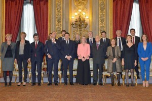 Il governo Renzi giura al Quirinale