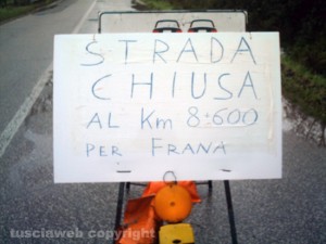 Interrotta la strada Orte -Gallese -  Civita . castellana