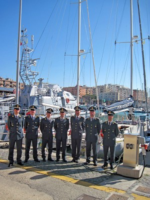 I cadetti della finanza in visita ai reparti navali di Civitavecchia