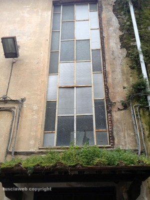 Le finestre rotte