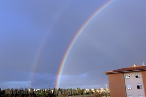 Lo spettacolare doppio arcobaleno su Viterbo