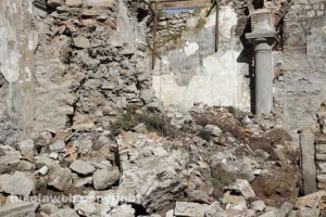 La navata crollata alle scuderie Sallupara