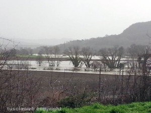 Il Tevere esonda a Orte Scalo 