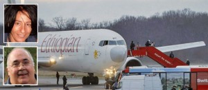 L'aereo dirottato e nei riquadri Primula Cencioni e Massimo Grazini