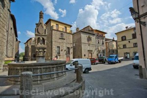 Piazza Roma, Vitorchiano