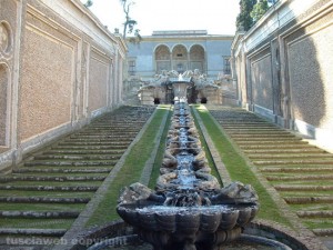 La Fontana del bicchiere (Palazzo Farnese) - Caprarola 