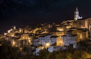 Grotte di Castro sotto un cielo stellato