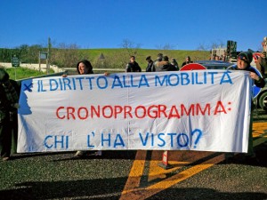 Tirrenica, il siti in di protesta alla Farnesiana