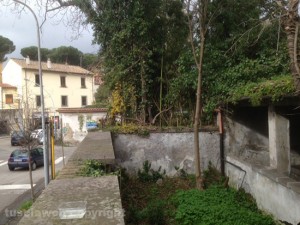 Il lavatoio a via Signoreli