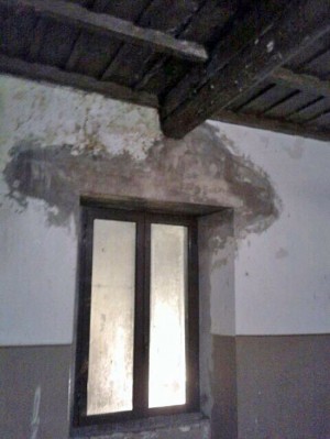 Una stanza della struttura a Sant'Angelo 
