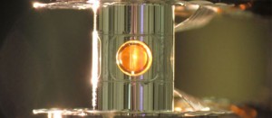 Hohlraum cut away with capsule