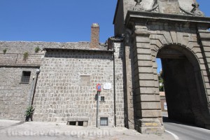 Viterbo - Porta Faul