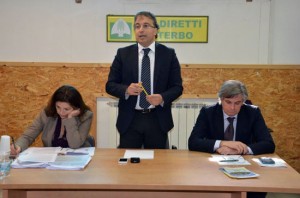 Il direttore di Coldiretti Andrea Renna al tavolo degli apicoltori