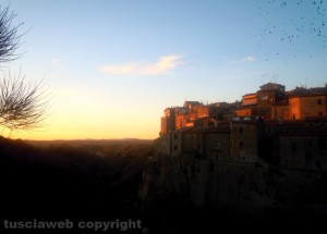 Farnese, guardando verso la Toscana e Manciano