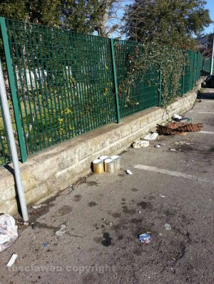 I rifiuti in via Cerasa