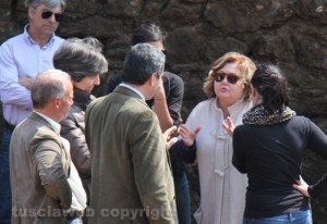 I ritrovamenti archeologici a Valle Faul - Il sopralluogo della soprintendente Valeria D'Atri con l'assessora Saraconi