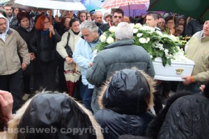 I funerali del piccolo Leonardo Sonno