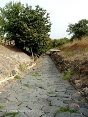 Parco naturalistico archeologico di Vulci, sacello di Ercole verso la Porta est