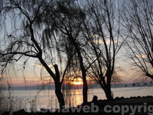Il tramonto sul lago di Bolsena 