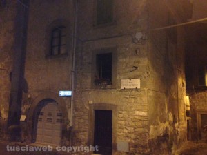 L'abitazione andata a fuoco in via Santa Maria Egiziaca